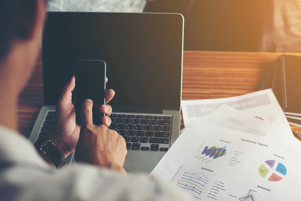 Fresh Trader Leads vs Old Calling Data: How Quickly Does Stock Market Data Lose Value?